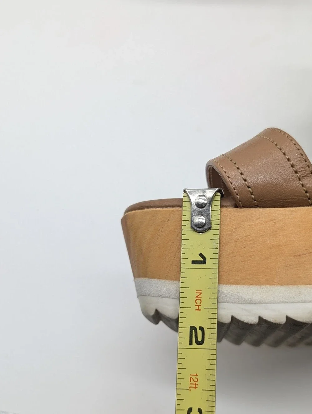 ​Claudio Rocco Two-Tone Wedge Sandals - Size 7.5 (24.5 MEX)